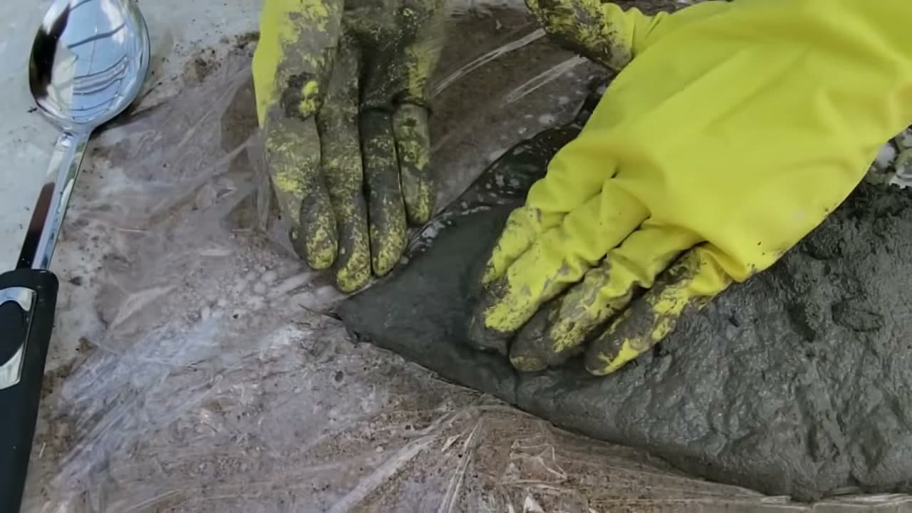Step 7: Guide the Edge With Your Hand - How to Make a Concrete Leaf Casting