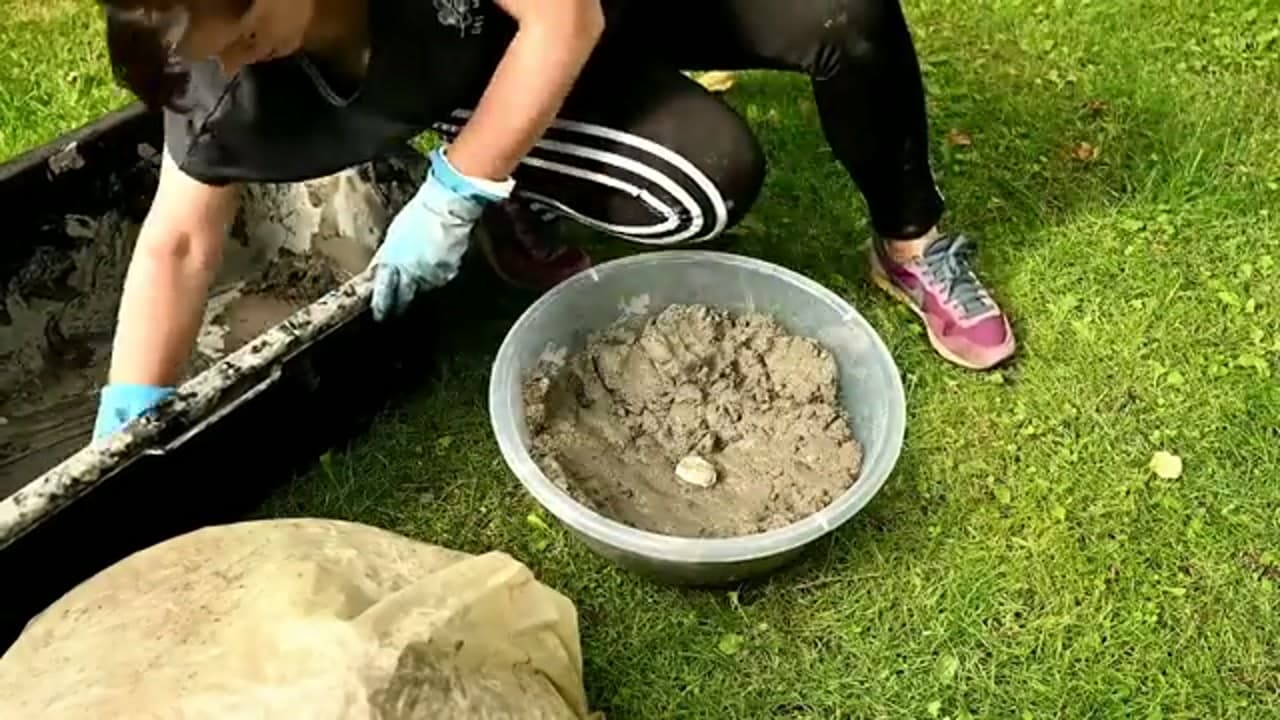 Step 5: Step 5: Pack the Mix Into the Mold