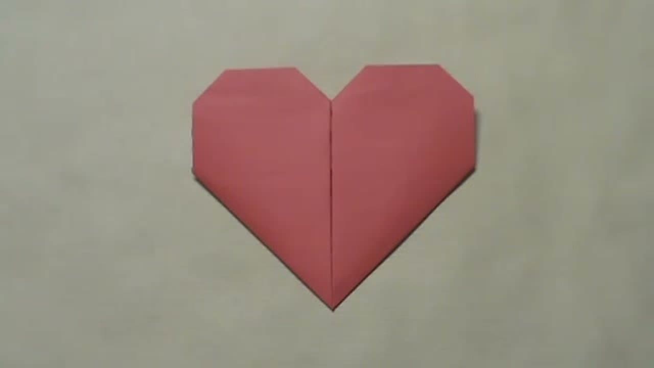 How to Fold an Origami Heart (8 Easy Steps)
