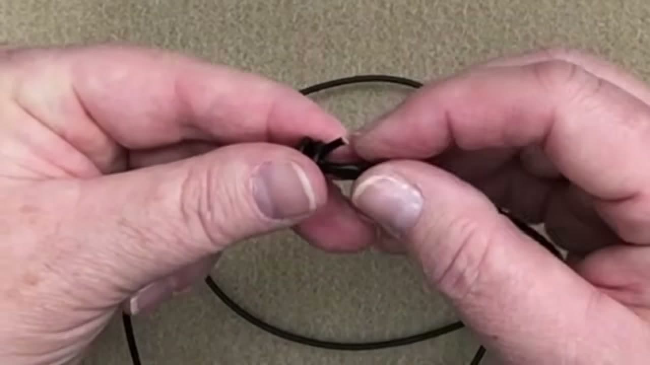 Step 6: Tie the Matching Second Knot - How to Tie a Bracelet Knot (Adjustable Sliding Knot)