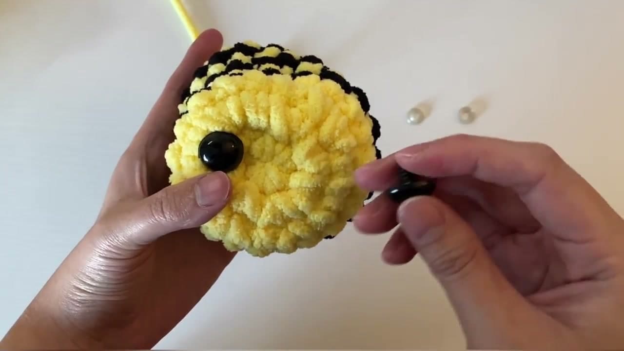 Step 5: Add Safety Eyes and Pink Blush - How to Crochet a Bee: Beginner Amigurumi