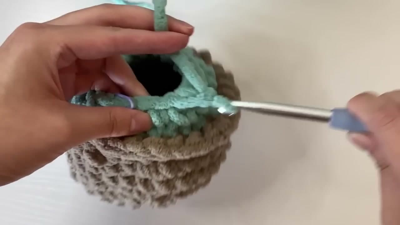 Step 5: Decrease the Belly, Stuff, and Close the Body - How to Crochet a Turtle: Beginner Amigurumi
