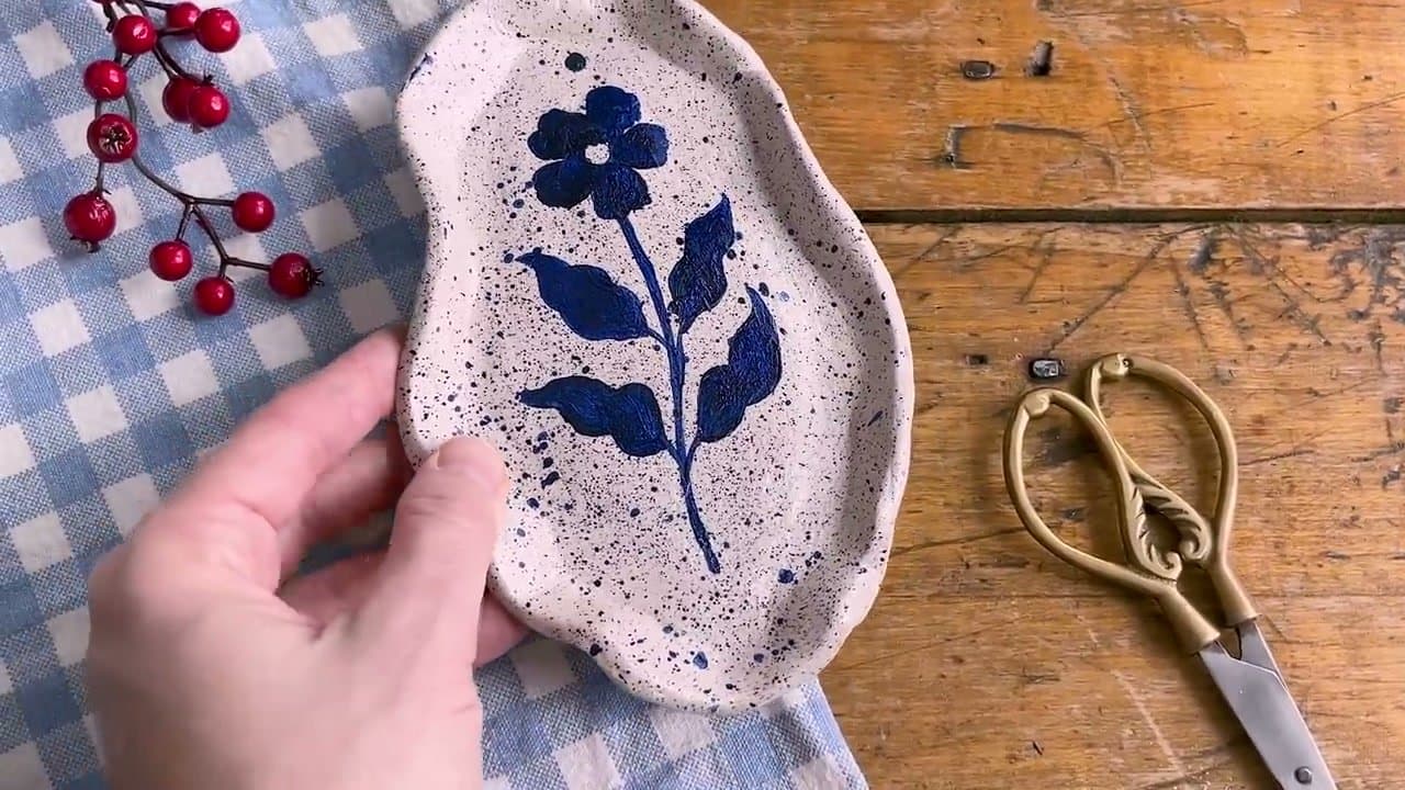 How to Use Air Dry Clay: Magnets and Dish in 6 Steps