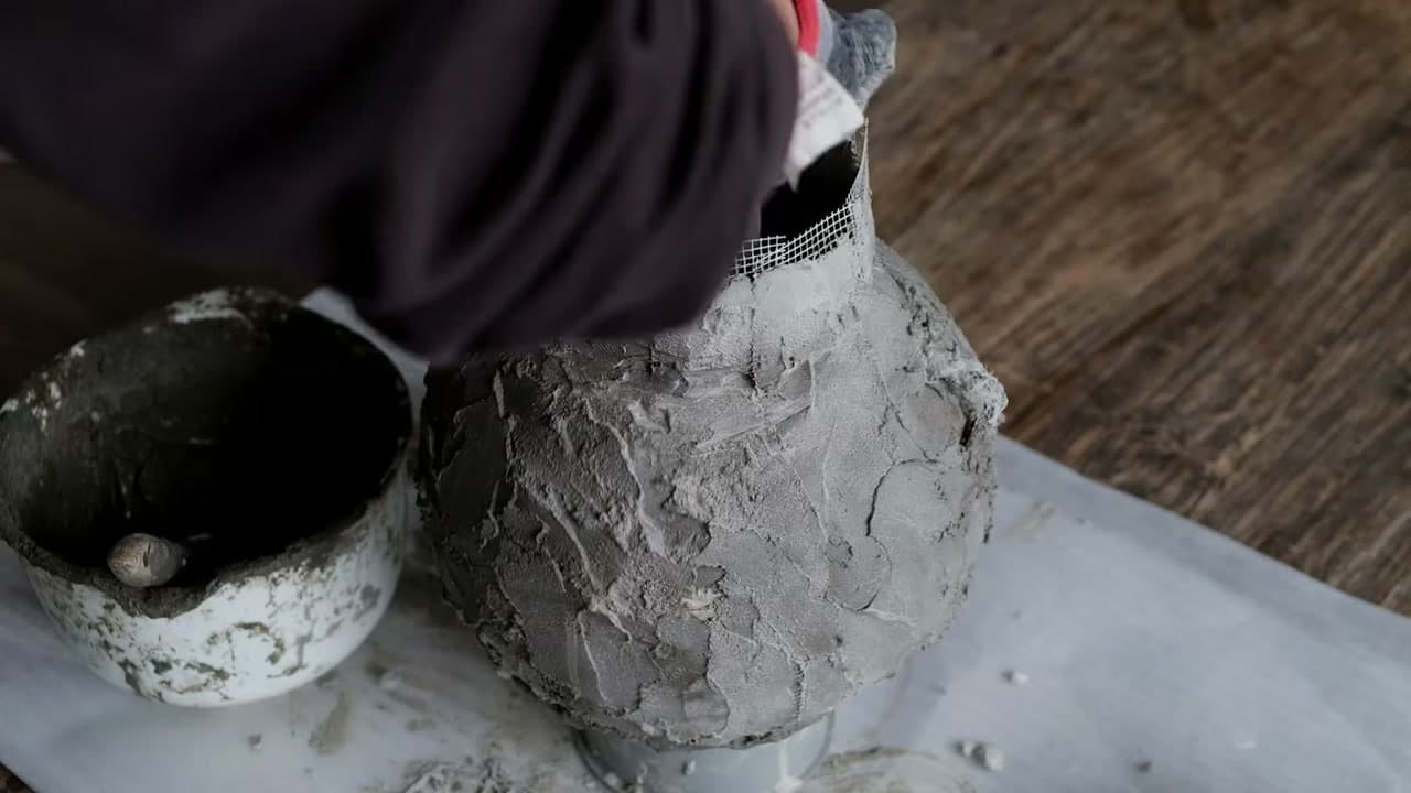 Step 5: Reinforce and Smooth the Rim - How to Make a Concrete Vase (Wabi-Sabi Style, Step by Step)
